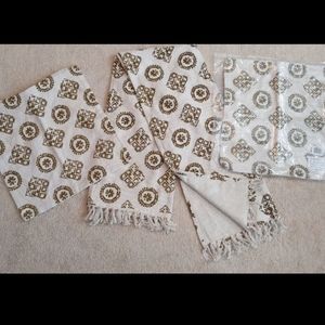 NEW The Company Store Pillow Covers & Throw Set